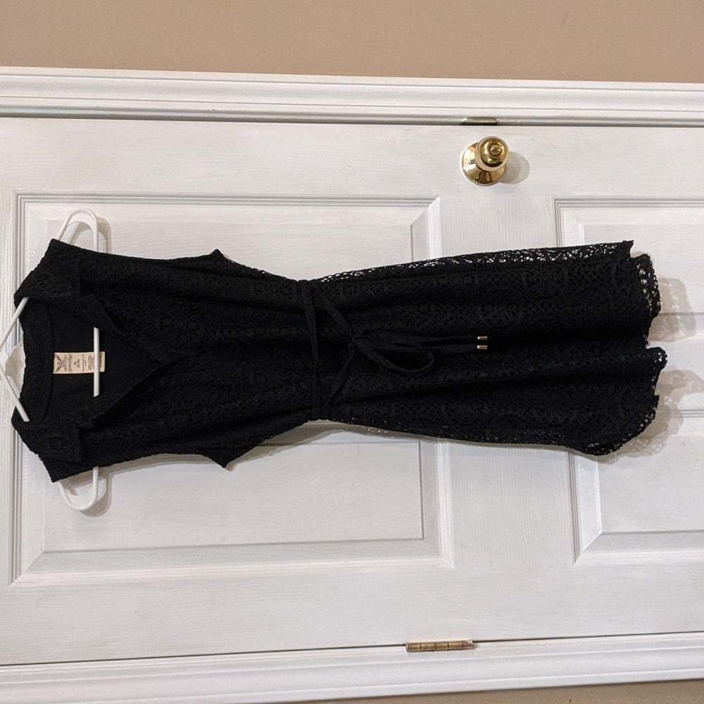 NWOT Lace Crocheted Sleeveless Collared V-Neck Black Business Casual Dress